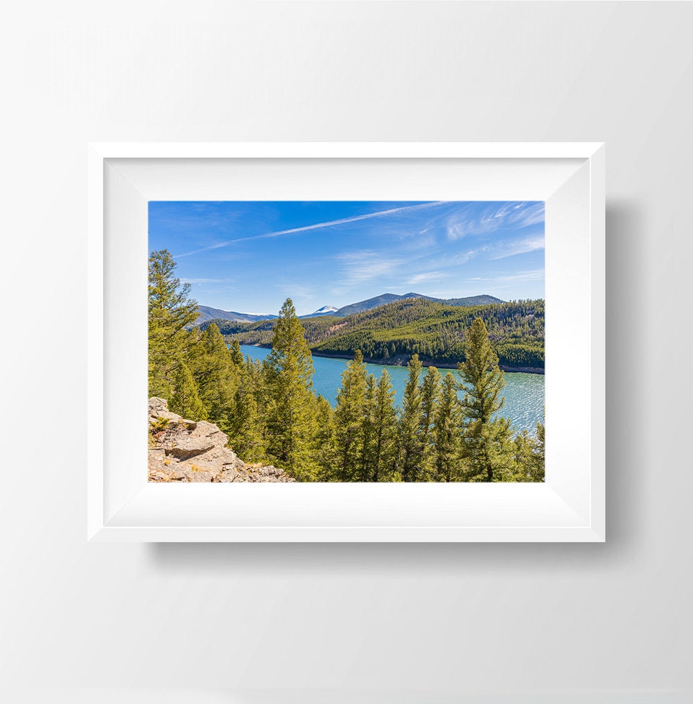 Colorado Cliffside - Mountain and Lake Landscape